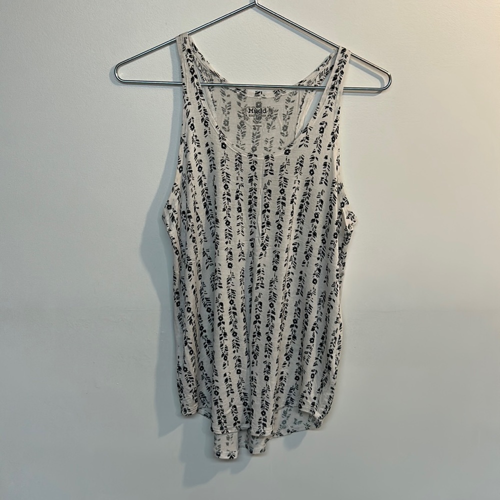 Mudd brand tank top size M black and white color